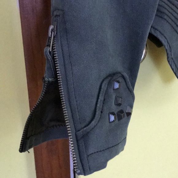 Jacket - Picture 7 of 7